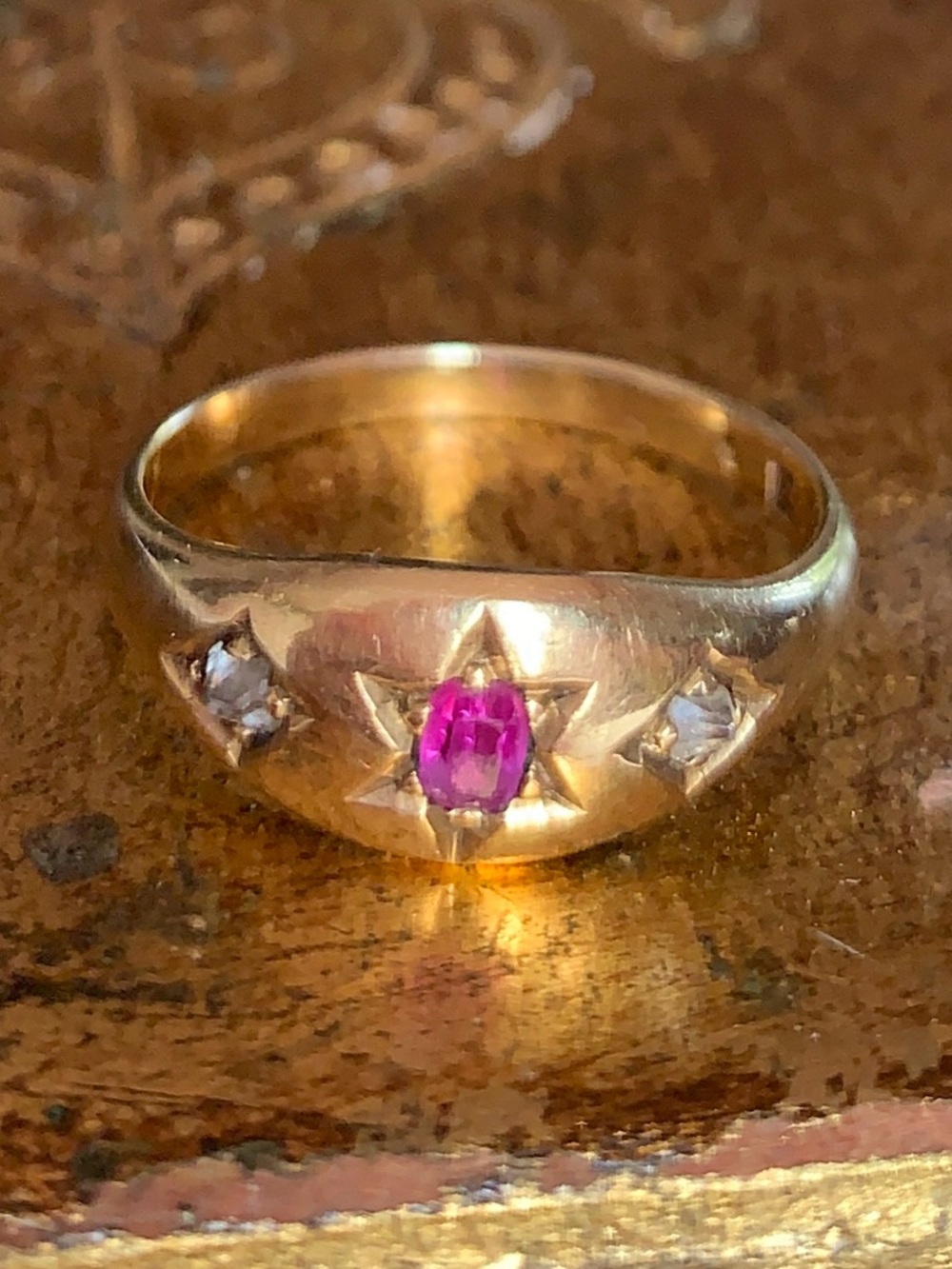 Stunner of Antique 18k Ruby, 2 Diamond Gyspy Star Ring. Genuine Ruby&Diamonds ❤️